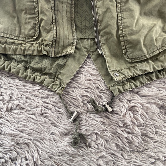 Levi Strauss Cargo Vest - Picture 8 of 9